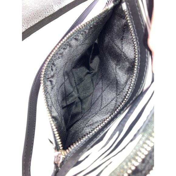 MICHAEL KORS NWT BLACK WHITE ANIMAL NYLON CROSSBODY BAG - Picture 15 of 16